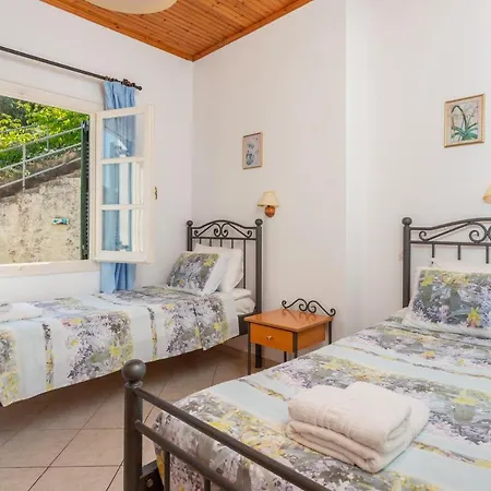 Apartamento Alexandra Agios Stefanos (Thinali)